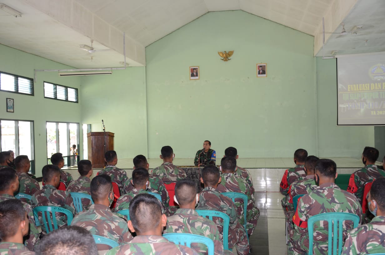 Kasrem 073/MKT, Letkol Czi Hendro Edi Busono Tutup Latihan UST Kompi Yonif 410/Alugoro